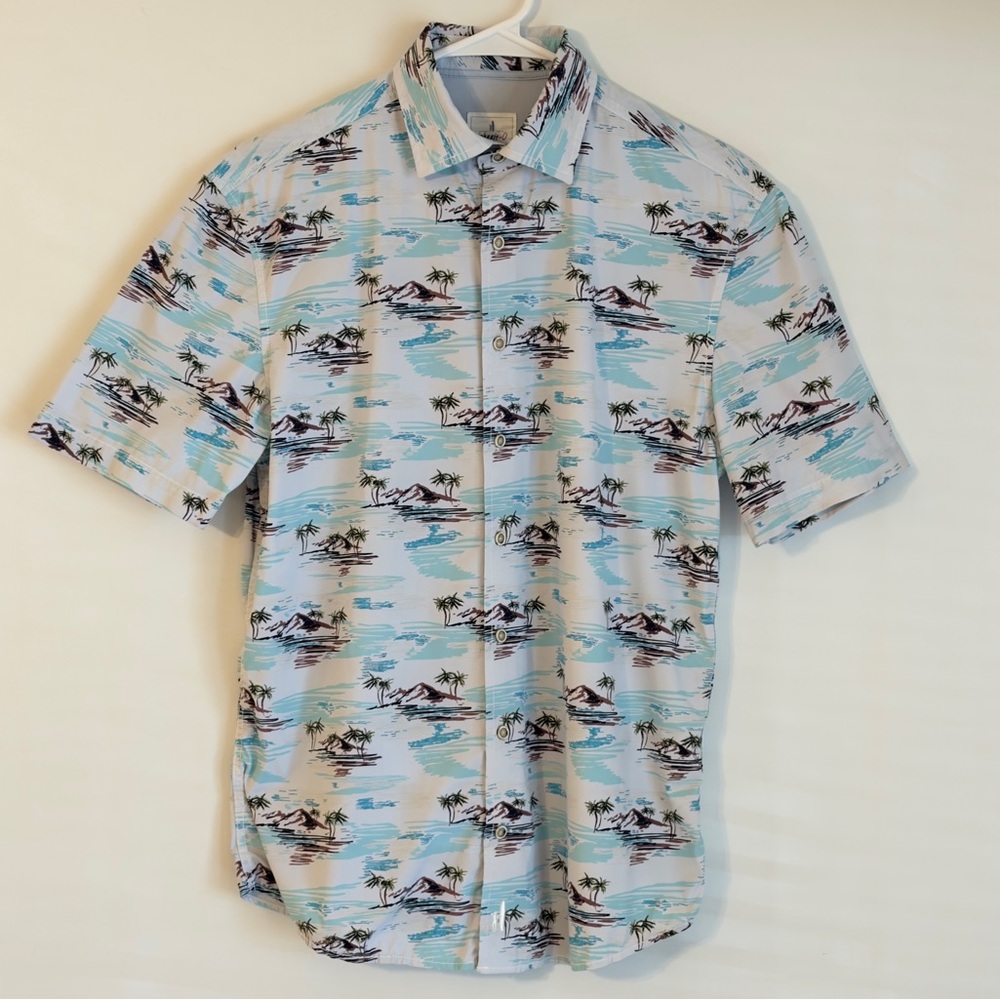 Johnnie-O Hangin Out Island Scene Men's Shirt - Blue and Cream Small